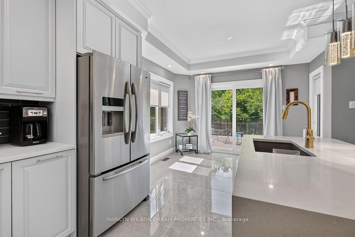 Photo 18 of 446 Rahul Crescent, Ottawa, Mooneys Bay — HOMEH