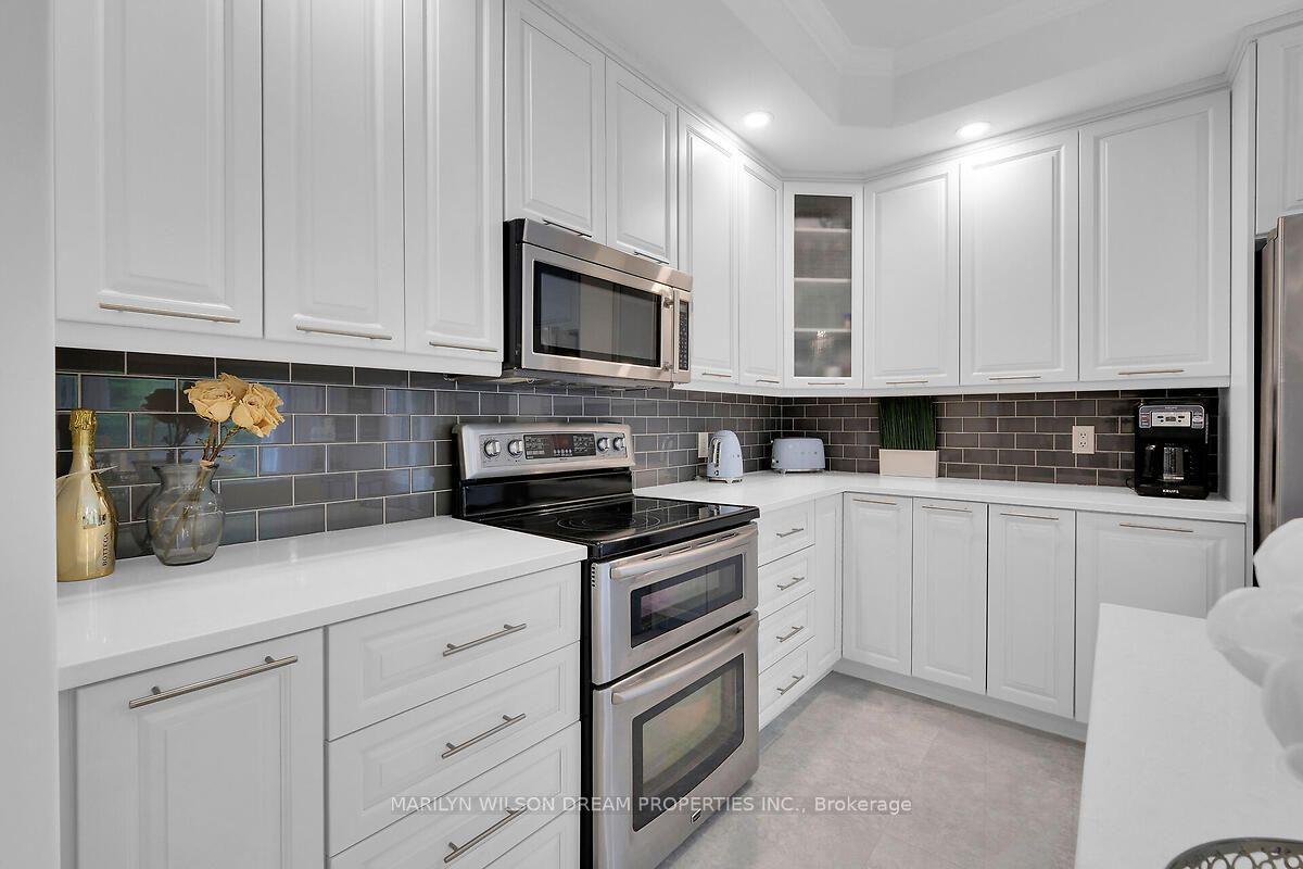 Photo 21 of 446 Rahul Crescent, Ottawa, Mooneys Bay — HOMEH