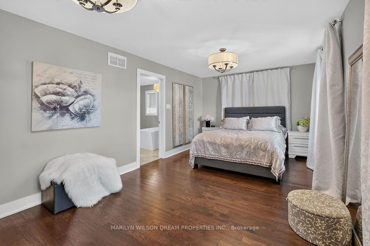 Photo 32 of 446 Rahul Crescent, Ottawa, Mooneys Bay — HOMEH