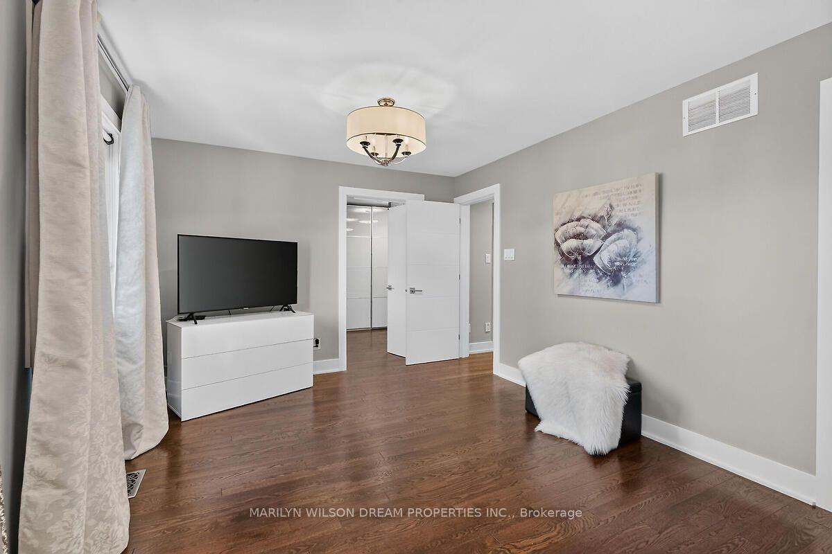 Photo 33 of 446 Rahul Crescent, Ottawa, Mooneys Bay — HOMEH