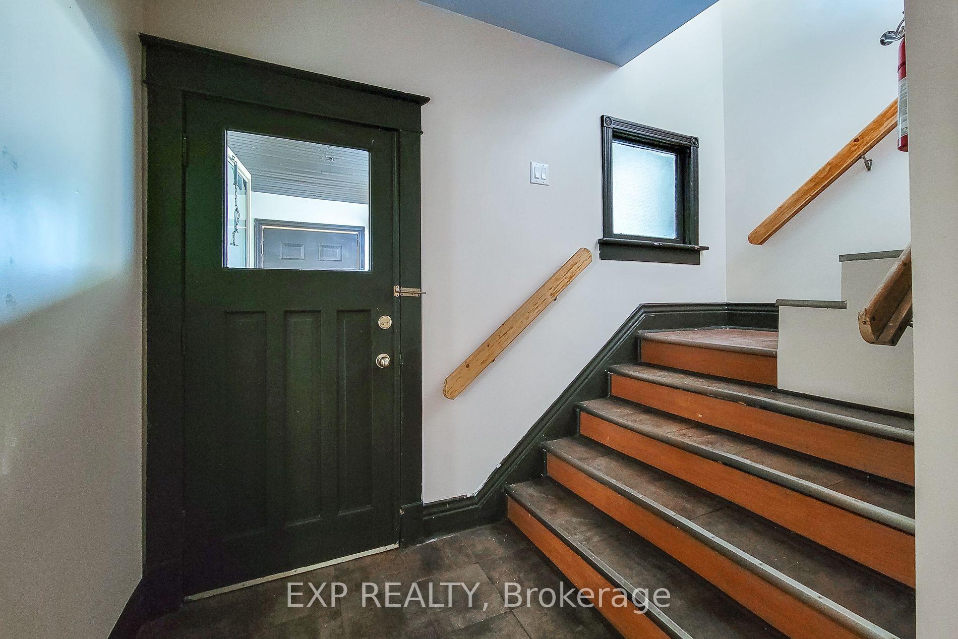 Photo 2 of Unit Upper, 6133 Prospect Street, Niagara Falls, Hospital — HOMEH