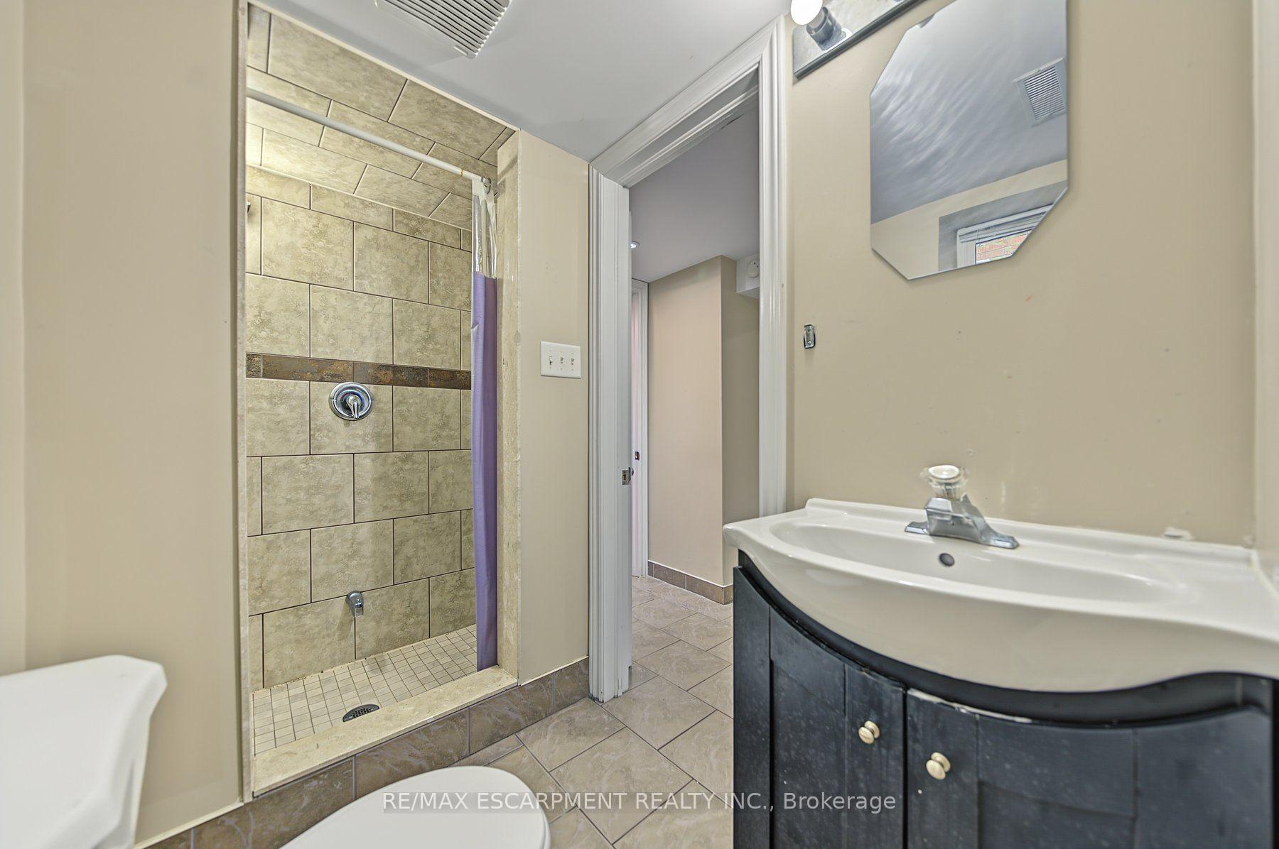 Photo 21 of 270 Weir Street N, Hamilton, Homeside — HOMEH