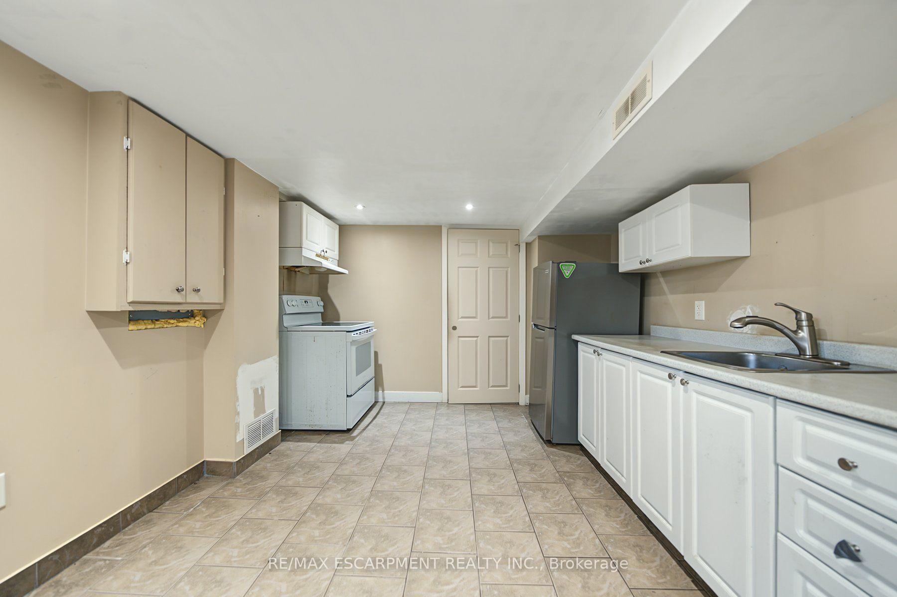 Photo 24 of 270 Weir Street N, Hamilton, Homeside — HOMEH