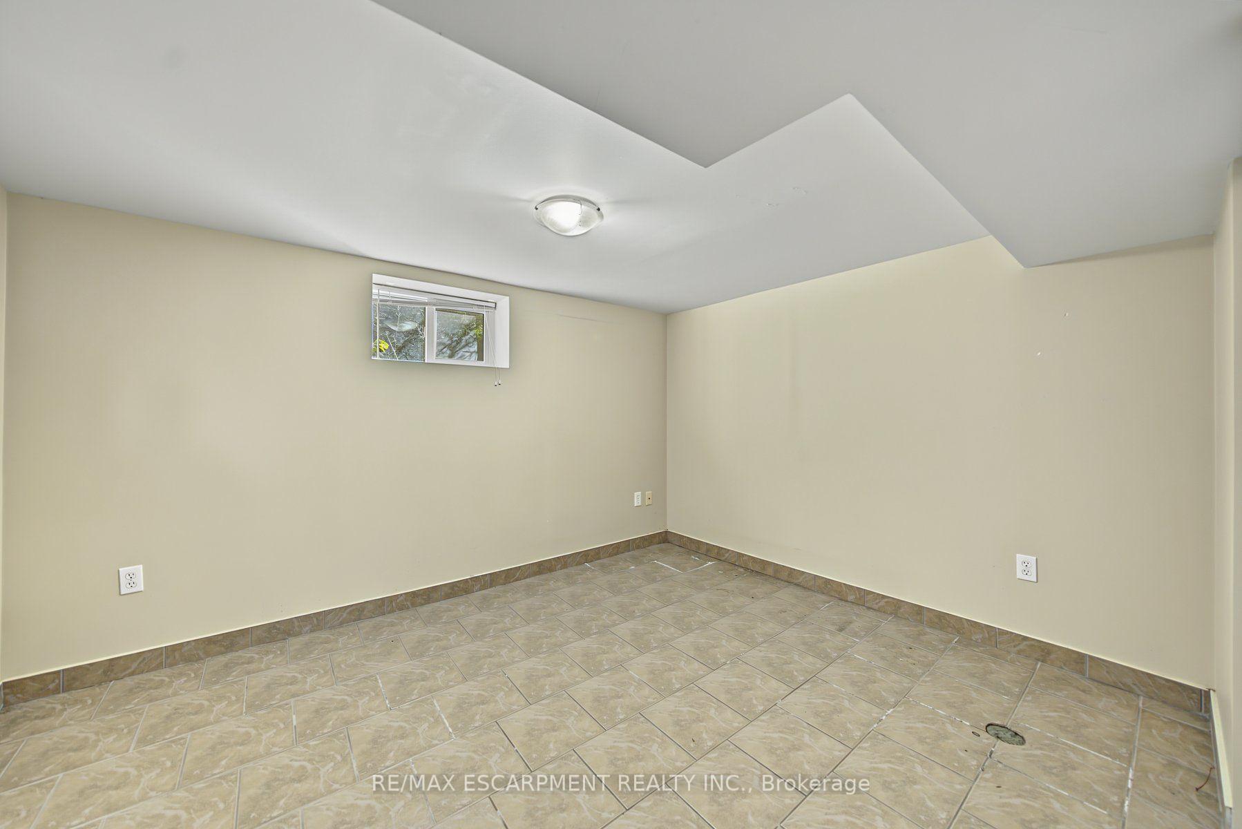 Photo 26 of 270 Weir Street N, Hamilton, Homeside — HOMEH