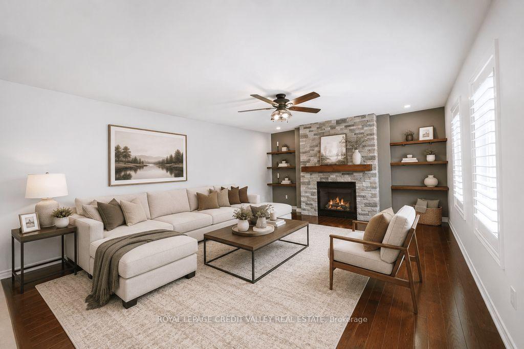 Photo 8 of 29 Counsellor Terrace, Barrie, Innis-Shore — HOMEH