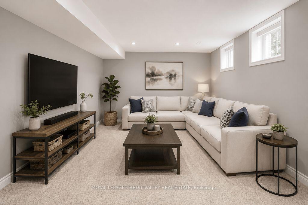Photo 13 of 29 Counsellor Terrace, Barrie, Innis-Shore — HOMEH