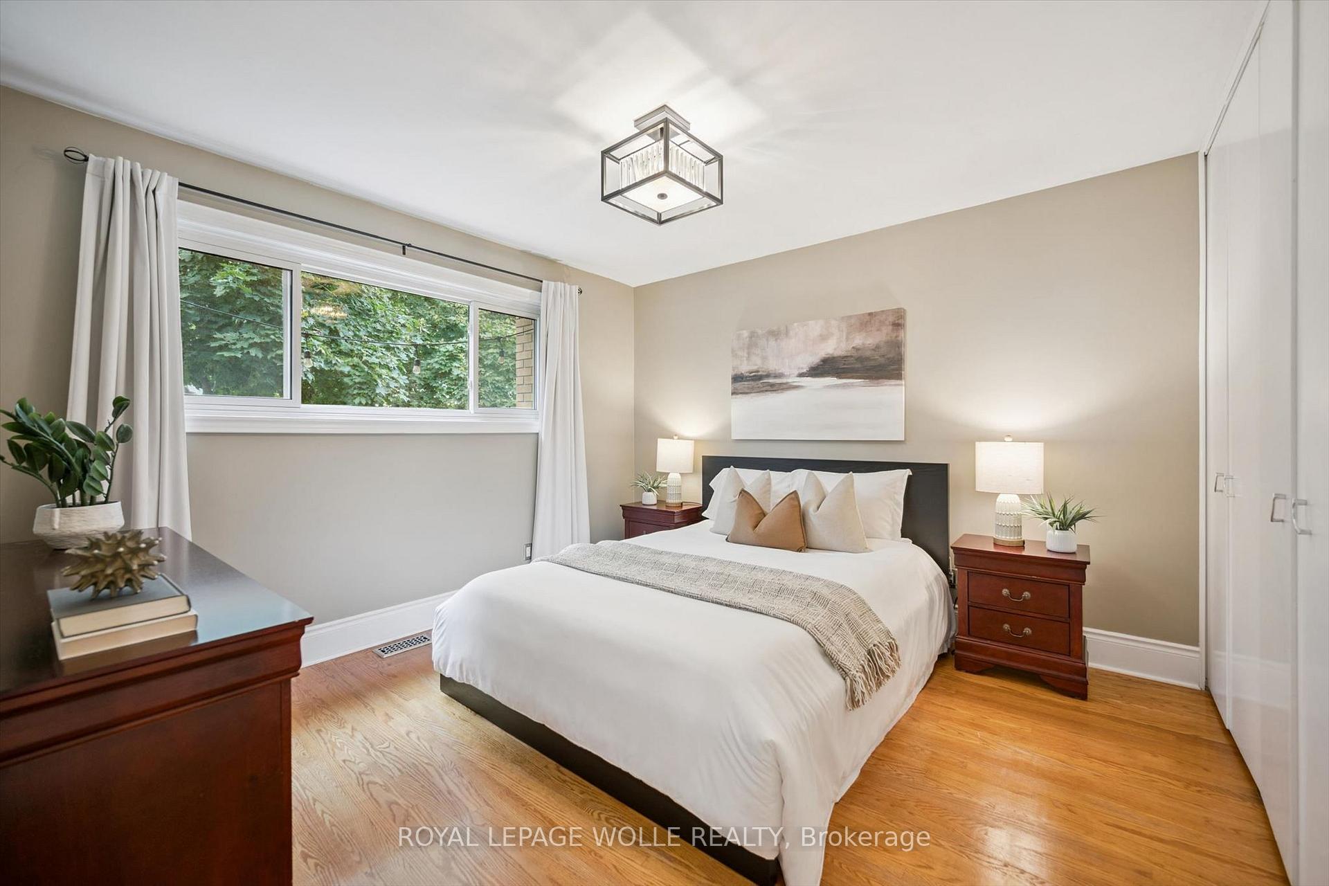 Photo 14 of 223 Carter Avenue, Waterloo, Lincoln Village — HOMEH