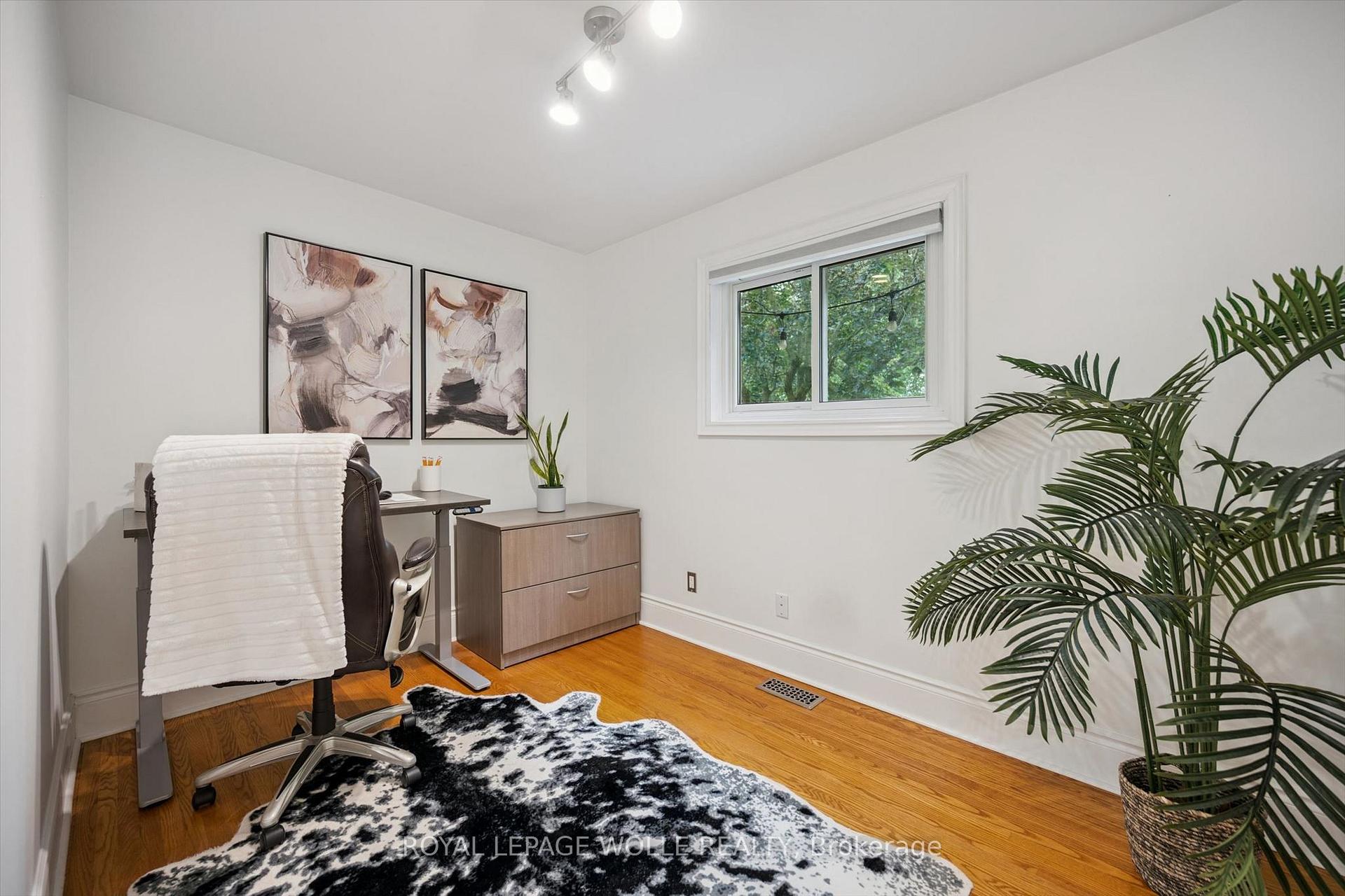 Photo 15 of 223 Carter Avenue, Waterloo, Lincoln Village — HOMEH