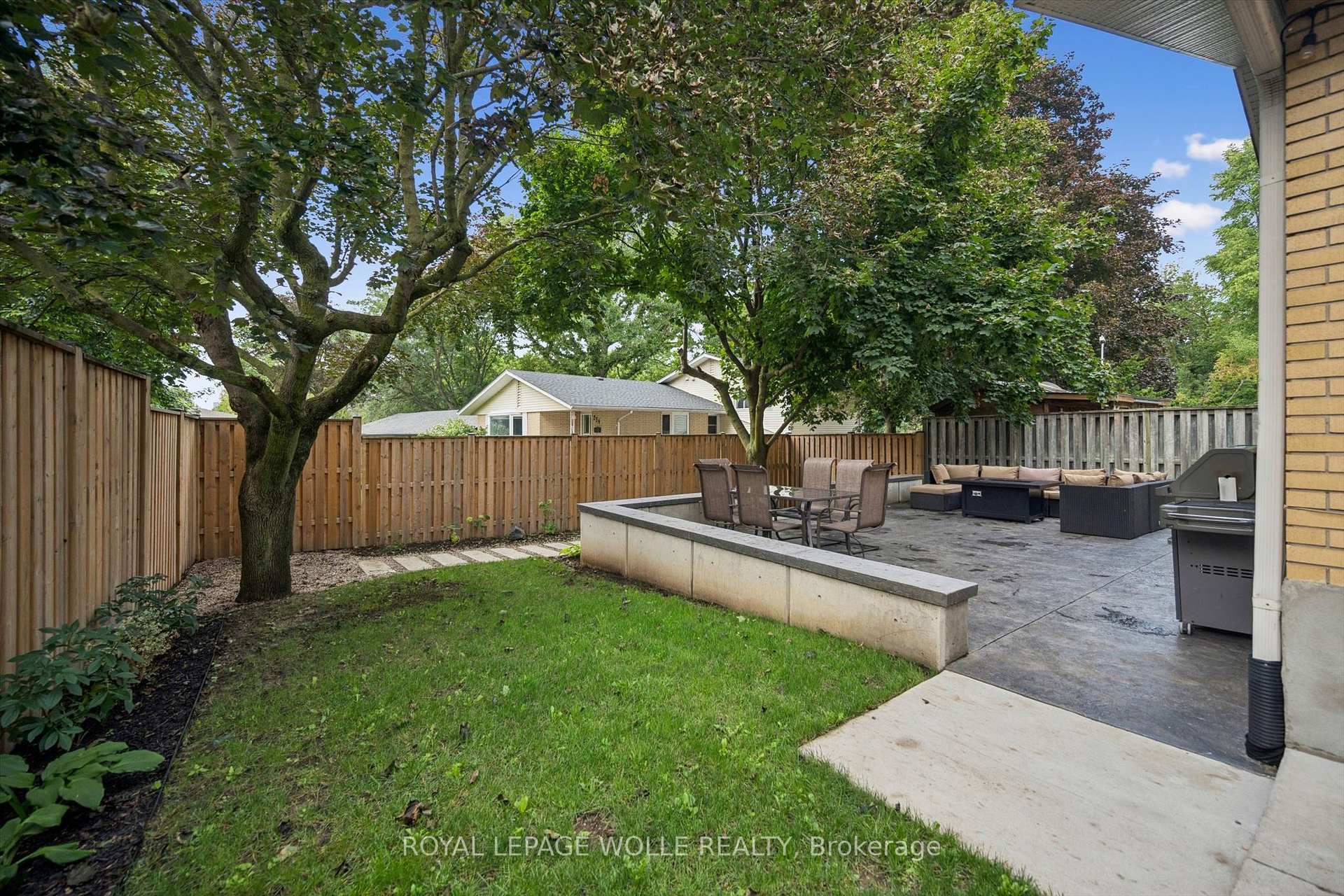 Photo 28 of 223 Carter Avenue, Waterloo, Lincoln Village — HOMEH
