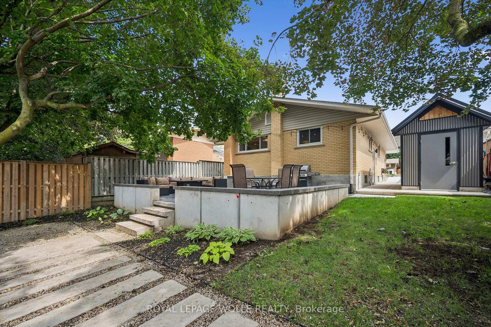 Photo 31 of 223 Carter Avenue, Waterloo, Lincoln Village — HOMEH