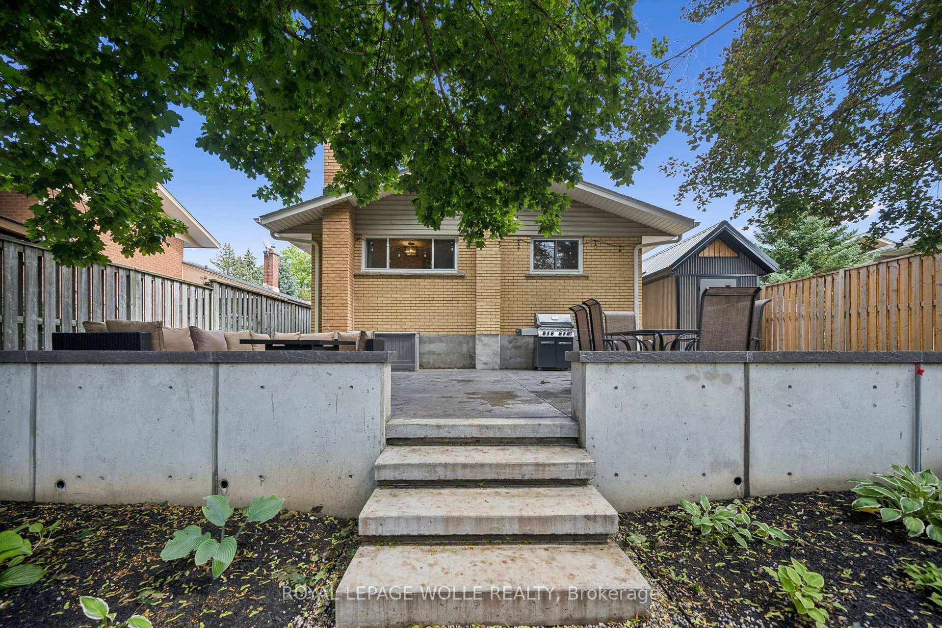 Photo 32 of 223 Carter Avenue, Waterloo, Lincoln Village — HOMEH