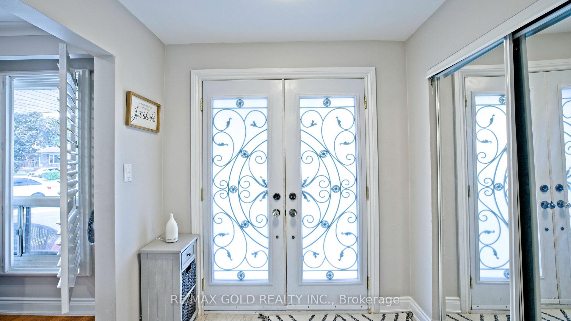 Photo 7 of 7428 Pickfair Drive, Mississauga, Malton — HOMEH