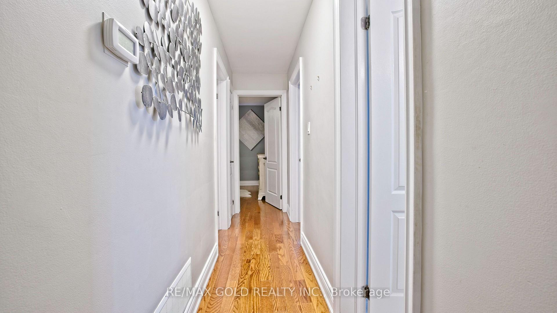 Photo 19 of 7428 Pickfair Drive, Mississauga, Malton — HOMEH