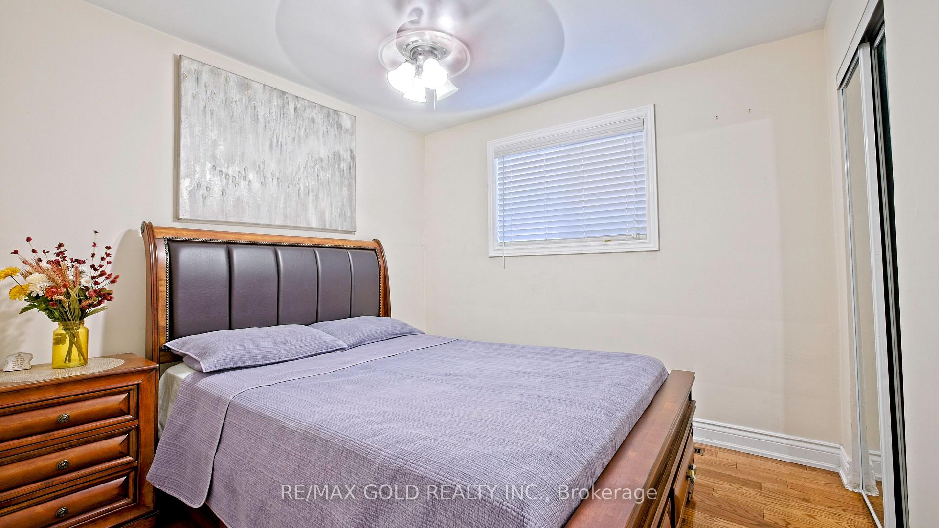 Photo 24 of 7428 Pickfair Drive, Mississauga, Malton — HOMEH