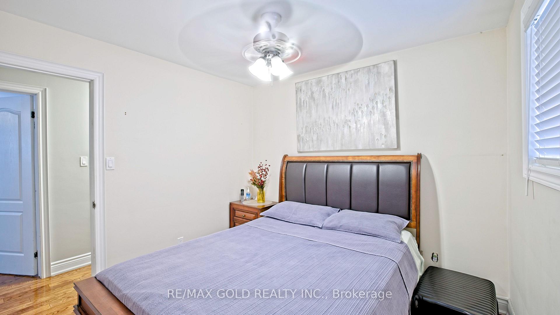 Photo 25 of 7428 Pickfair Drive, Mississauga, Malton — HOMEH