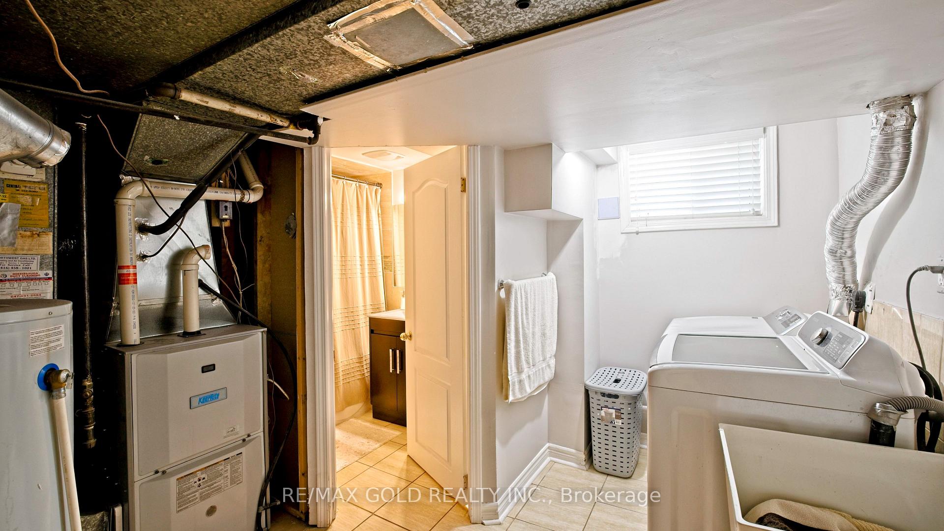 Photo 38 of 7428 Pickfair Drive, Mississauga, Malton — HOMEH