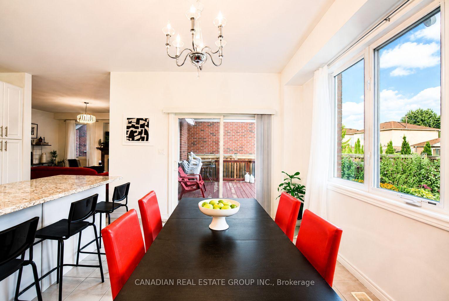Photo 14 of 23 Page Place, Clarington, Courtice — HOMEH