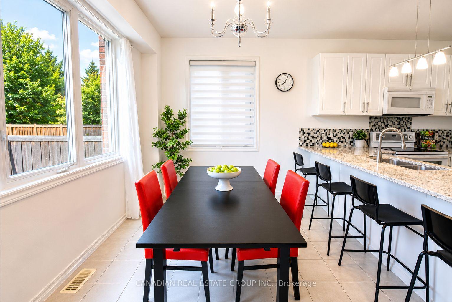 Photo 15 of 23 Page Place, Clarington, Courtice — HOMEH