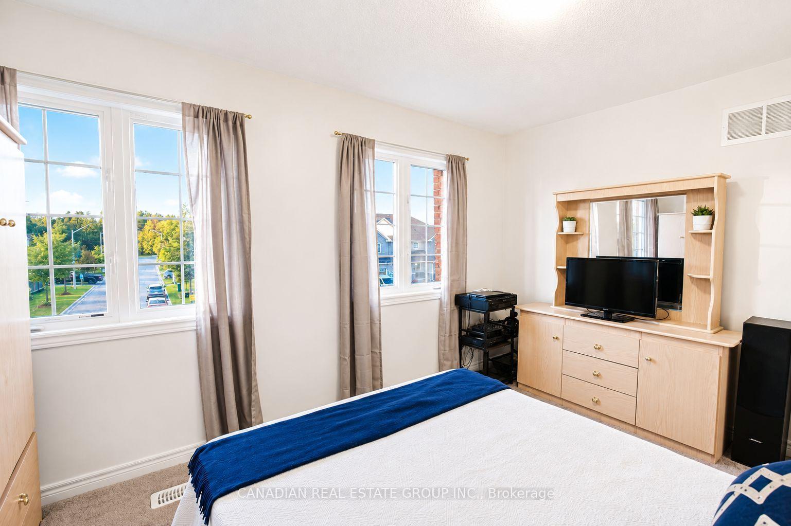Photo 26 of 23 Page Place, Clarington, Courtice — HOMEH