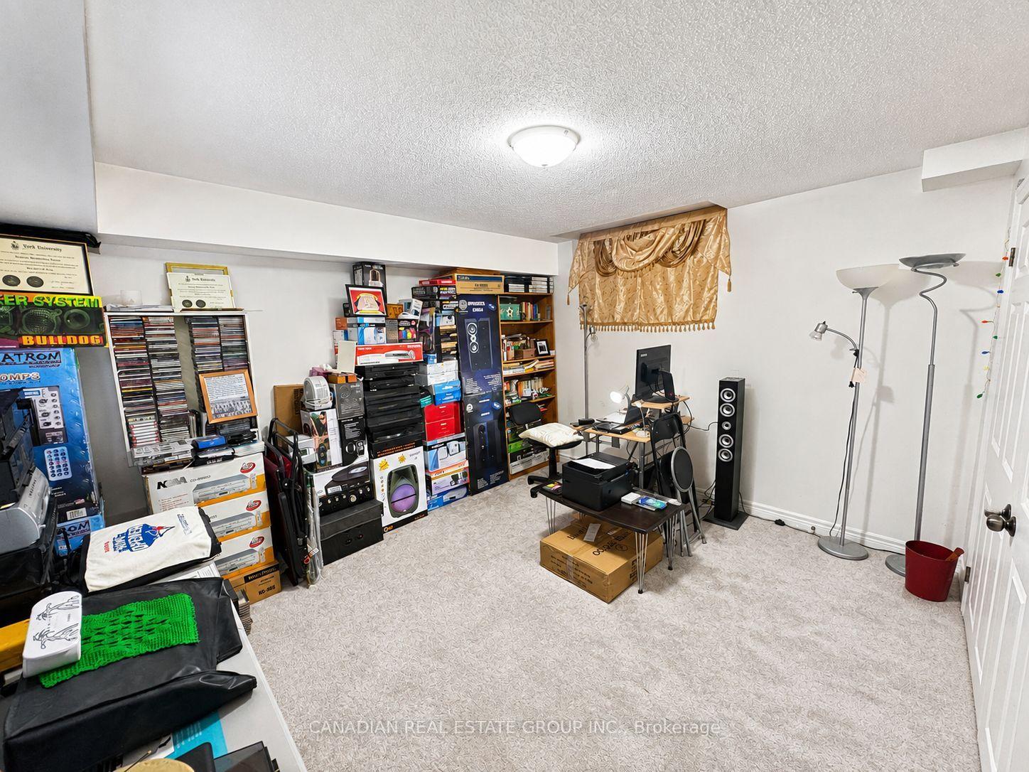 Photo 32 of 23 Page Place, Clarington, Courtice — HOMEH