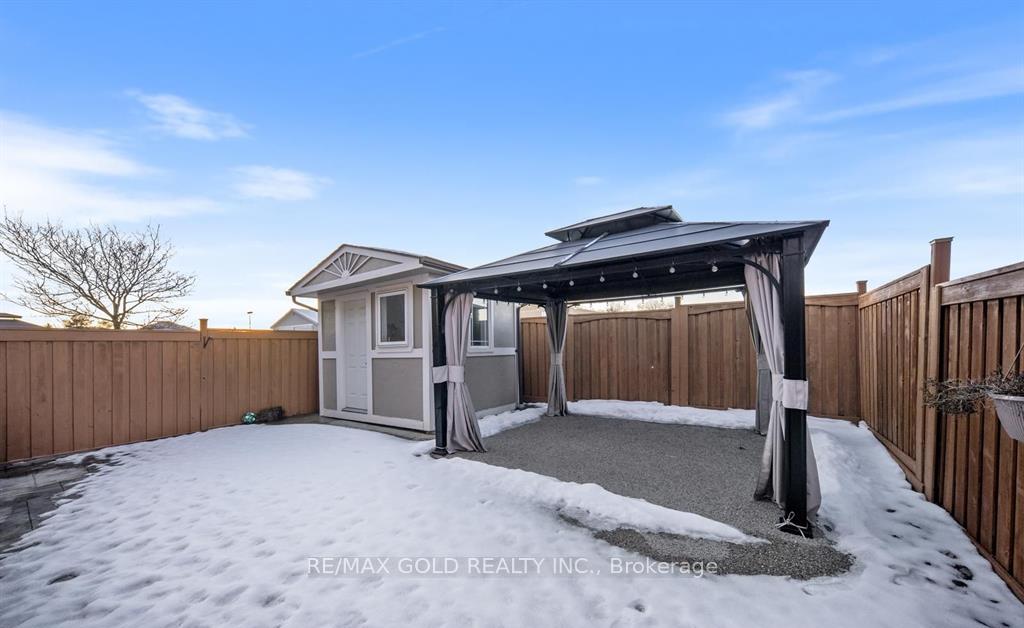 Photo 4 of 83 Emily Carr Crescent, Caledon, Bolton North — HOMEH