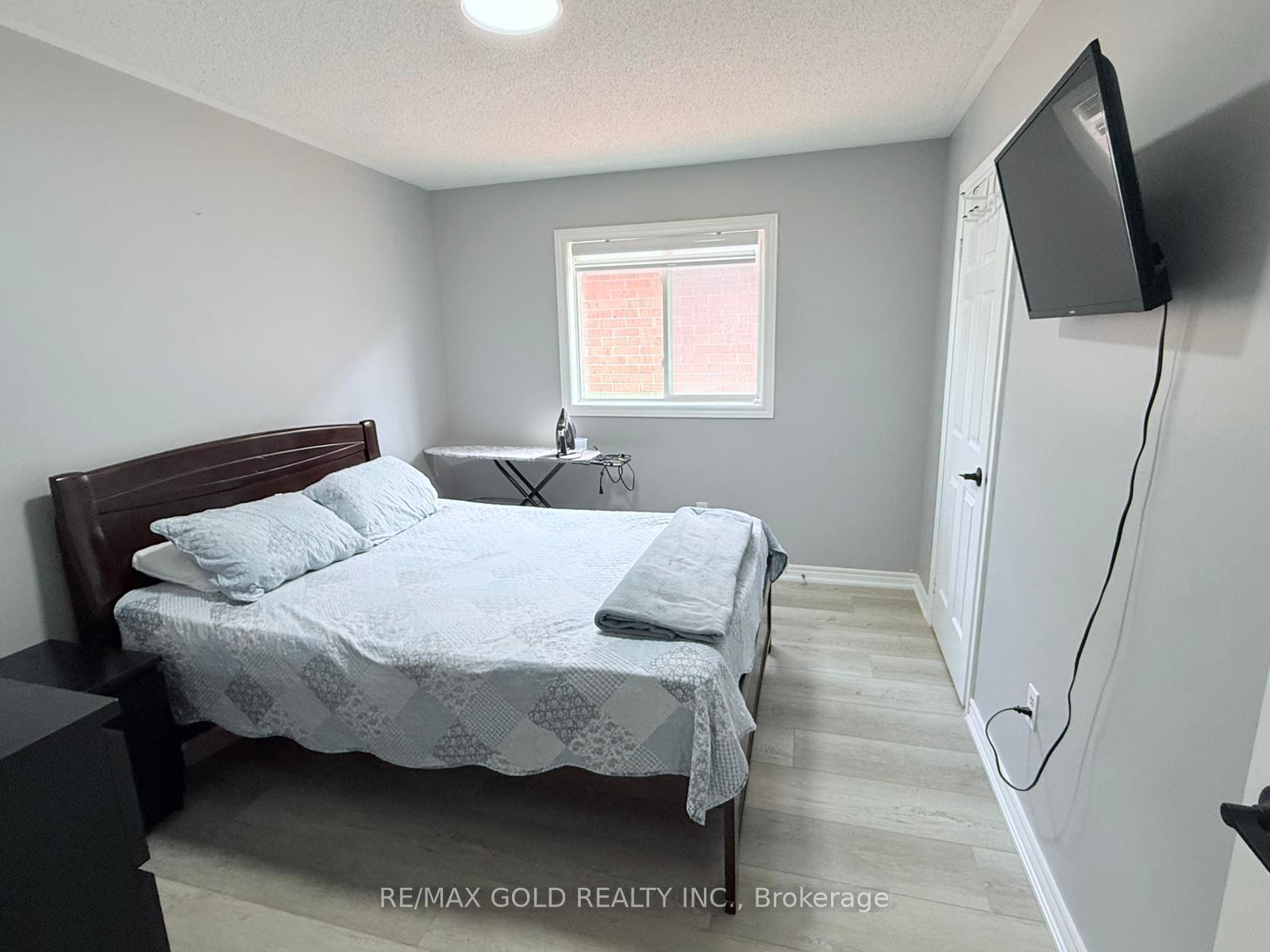 Photo 34 of 83 Emily Carr Crescent, Caledon, Bolton North — HOMEH