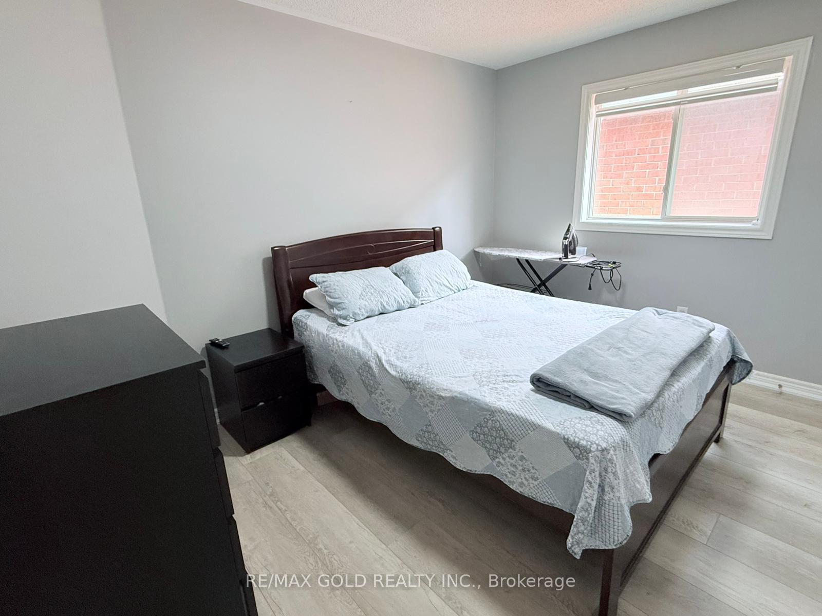Photo 35 of 83 Emily Carr Crescent, Caledon, Bolton North — HOMEH