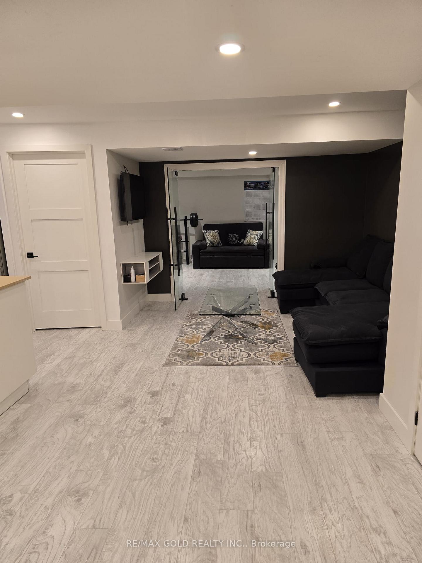 Photo 40 of 83 Emily Carr Crescent, Caledon, Bolton North — HOMEH