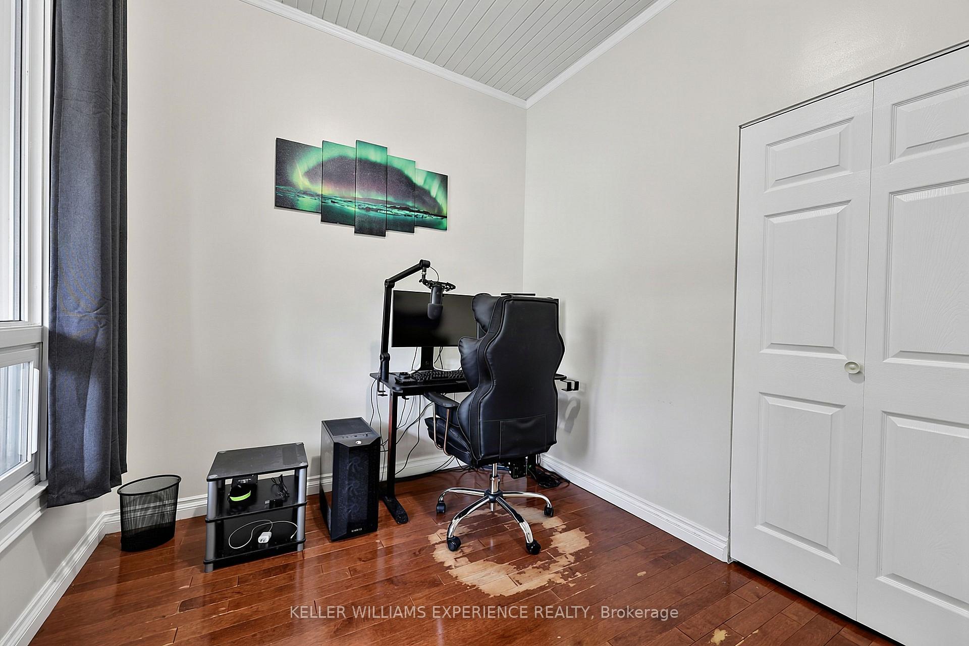 Photo 6 of 19 Centre Street, Barrie, Allandale — HOMEH