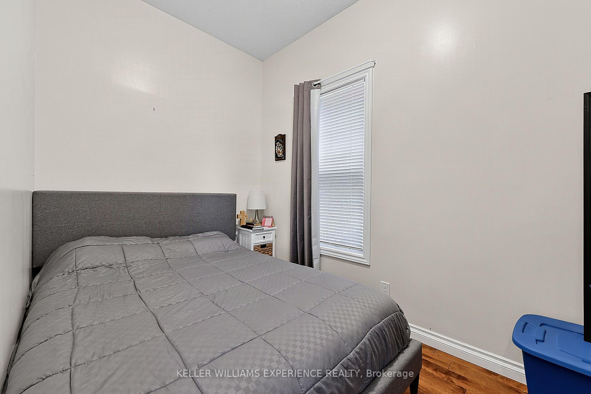Photo 10 of 19 Centre Street, Barrie, Allandale — HOMEH