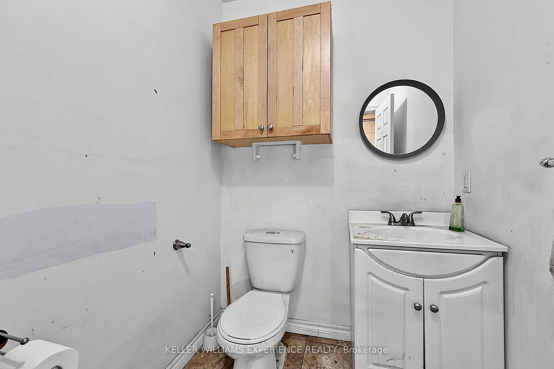Photo 18 of 19 Centre Street, Barrie, Allandale — HOMEH