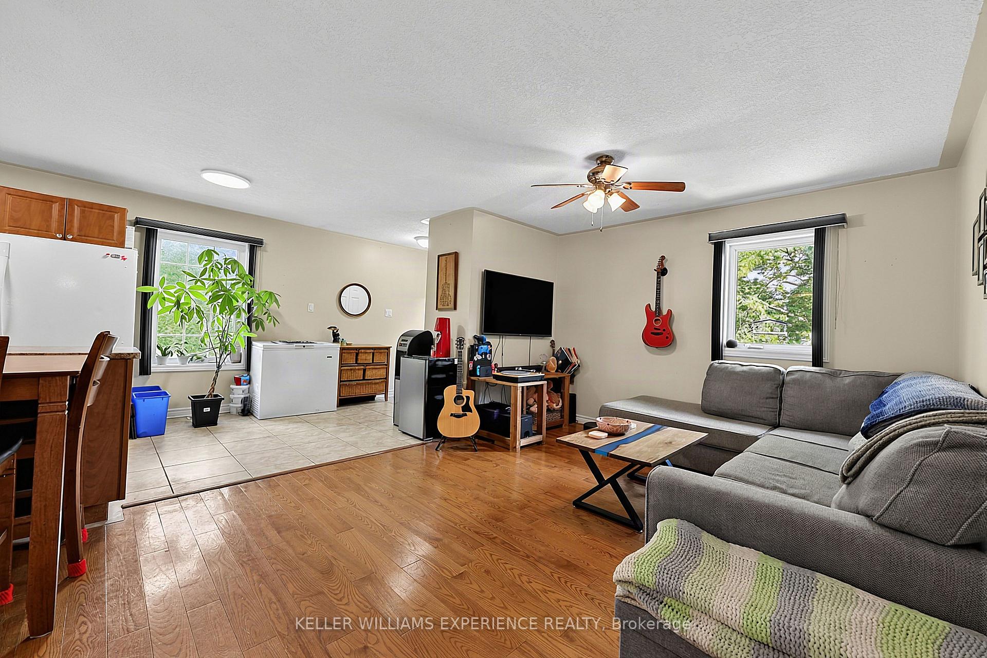 Photo 35 of 19 Centre Street, Barrie, Allandale — HOMEH