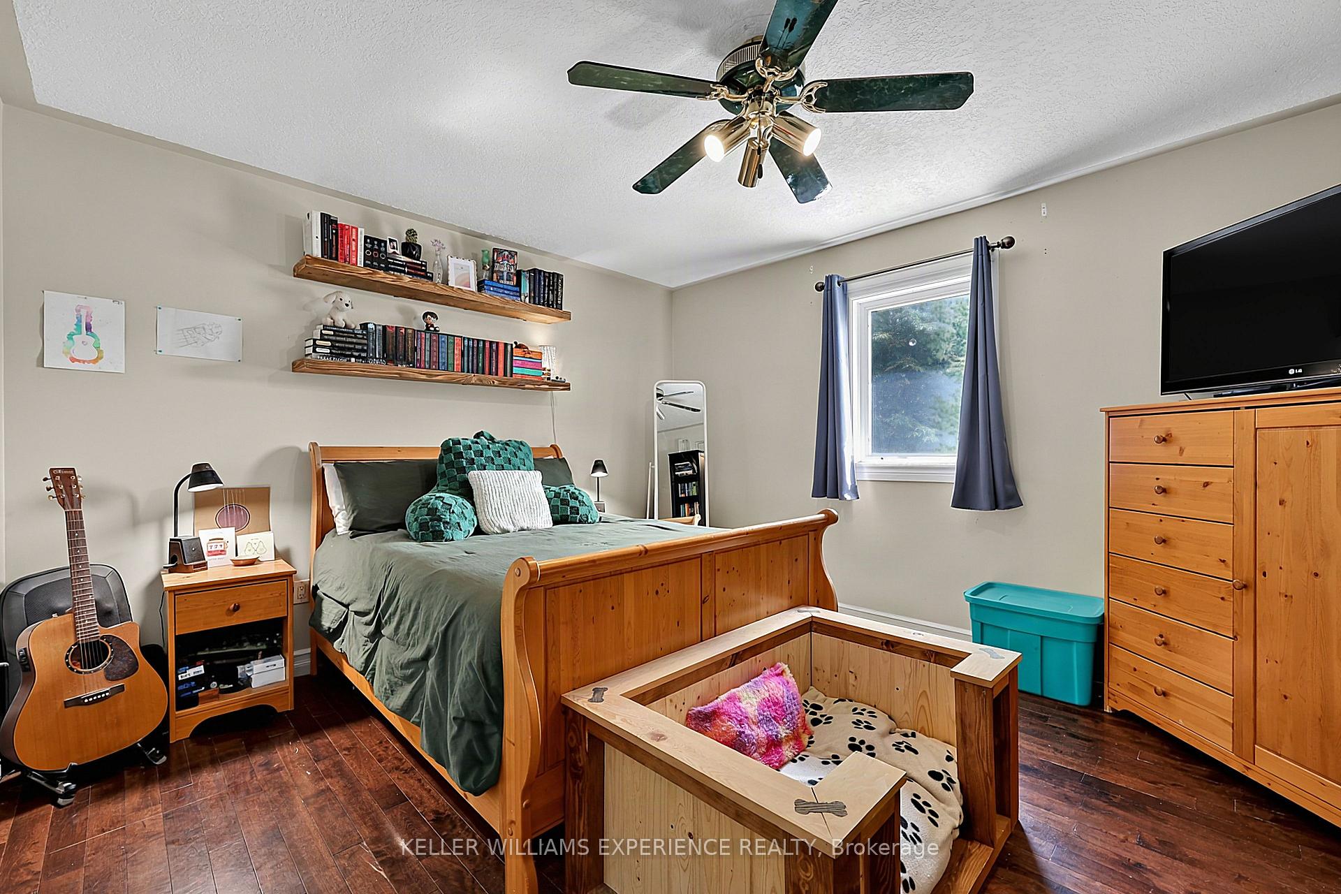 Photo 36 of 19 Centre Street, Barrie, Allandale — HOMEH