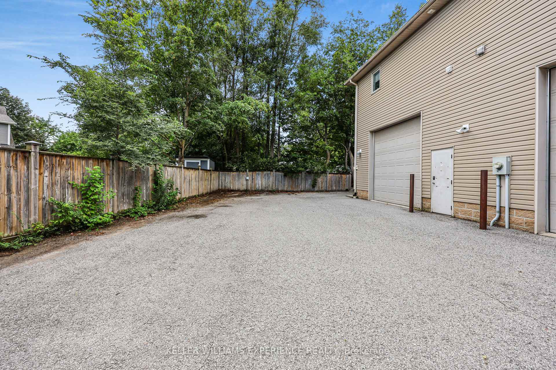 Photo 42 of 19 Centre Street, Barrie, Allandale — HOMEH