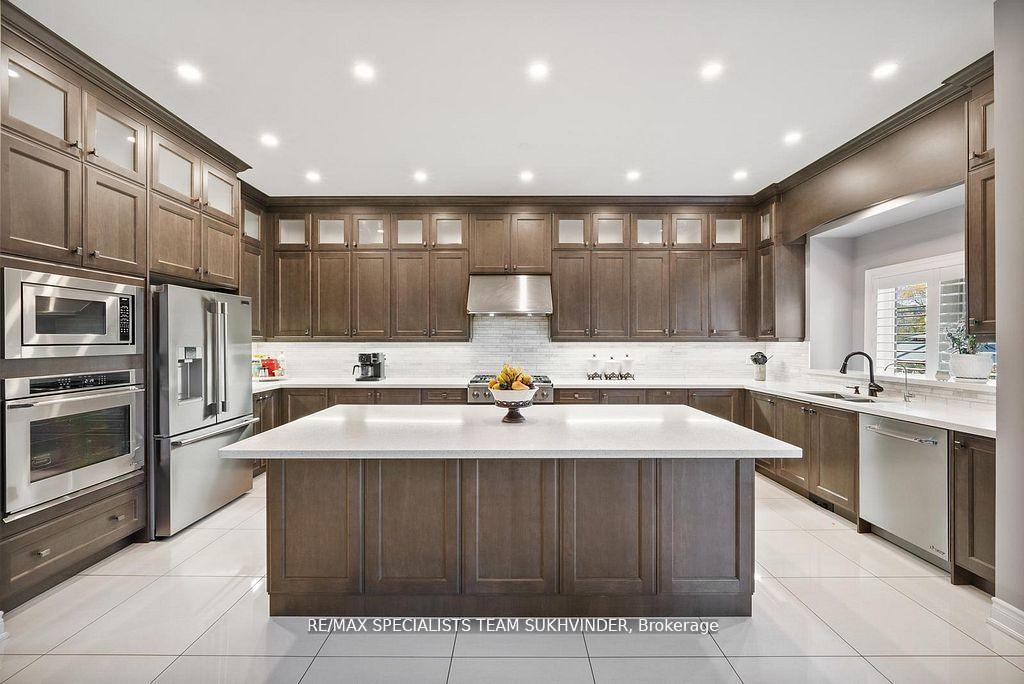 Photo 9 of 34 Burlwood Road, Brampton, Vales of Castlemore — HOMEH