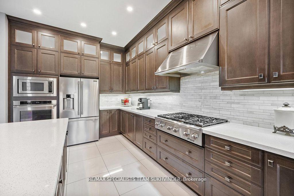 Photo 11 of 34 Burlwood Road, Brampton, Vales of Castlemore — HOMEH