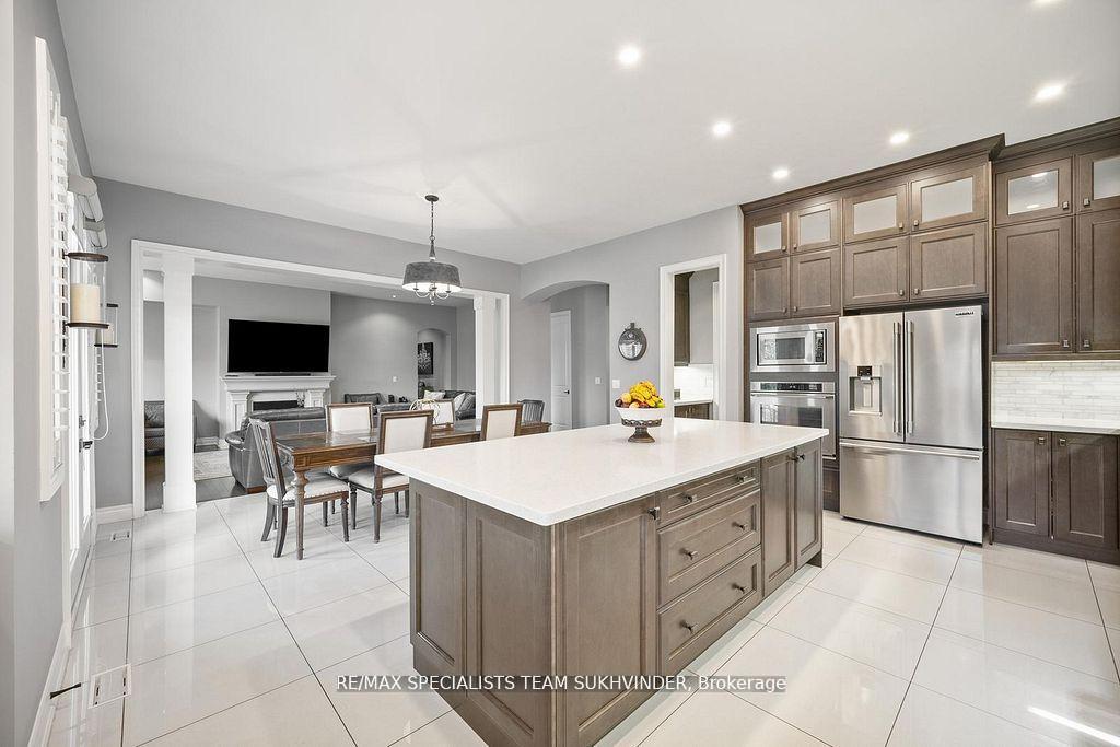 Photo 13 of 34 Burlwood Road, Brampton, Vales of Castlemore — HOMEH