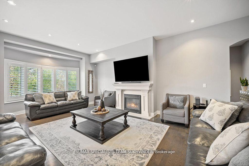 Photo 15 of 34 Burlwood Road, Brampton, Vales of Castlemore — HOMEH