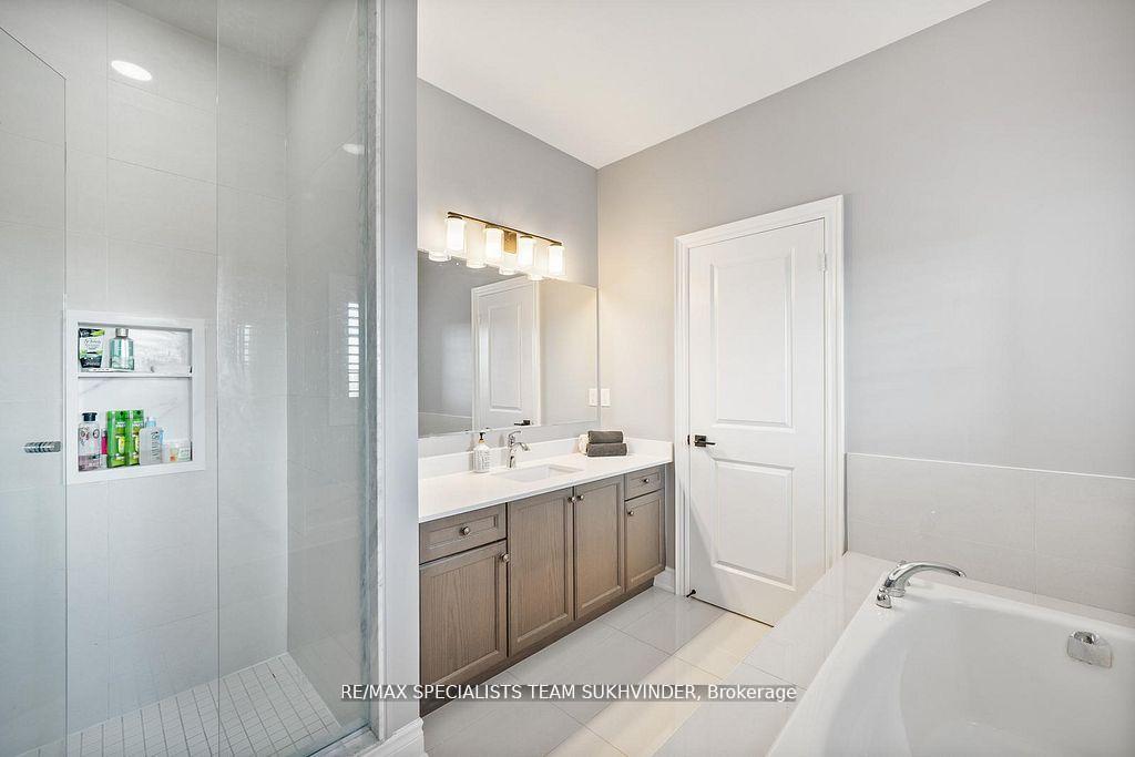 Photo 37 of 34 Burlwood Road, Brampton, Vales of Castlemore — HOMEH
