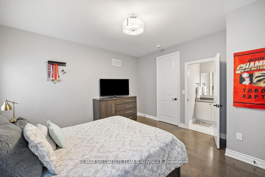 Photo 40 of 34 Burlwood Road, Brampton, Vales of Castlemore — HOMEH