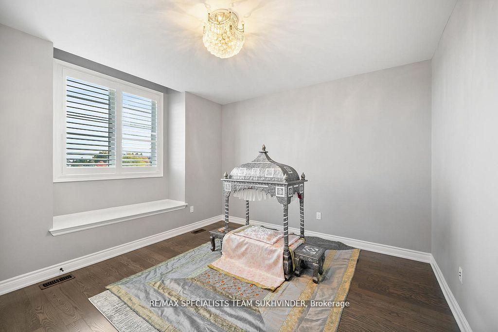Photo 46 of 34 Burlwood Road, Brampton, Vales of Castlemore — HOMEH