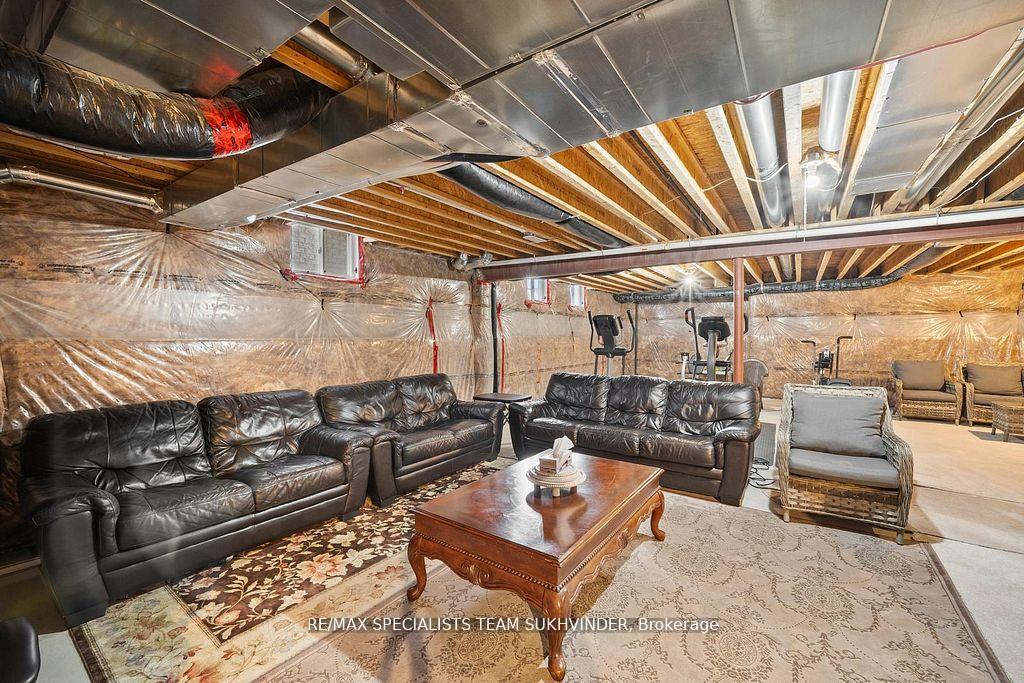 Photo 47 of 34 Burlwood Road, Brampton, Vales of Castlemore — HOMEH
