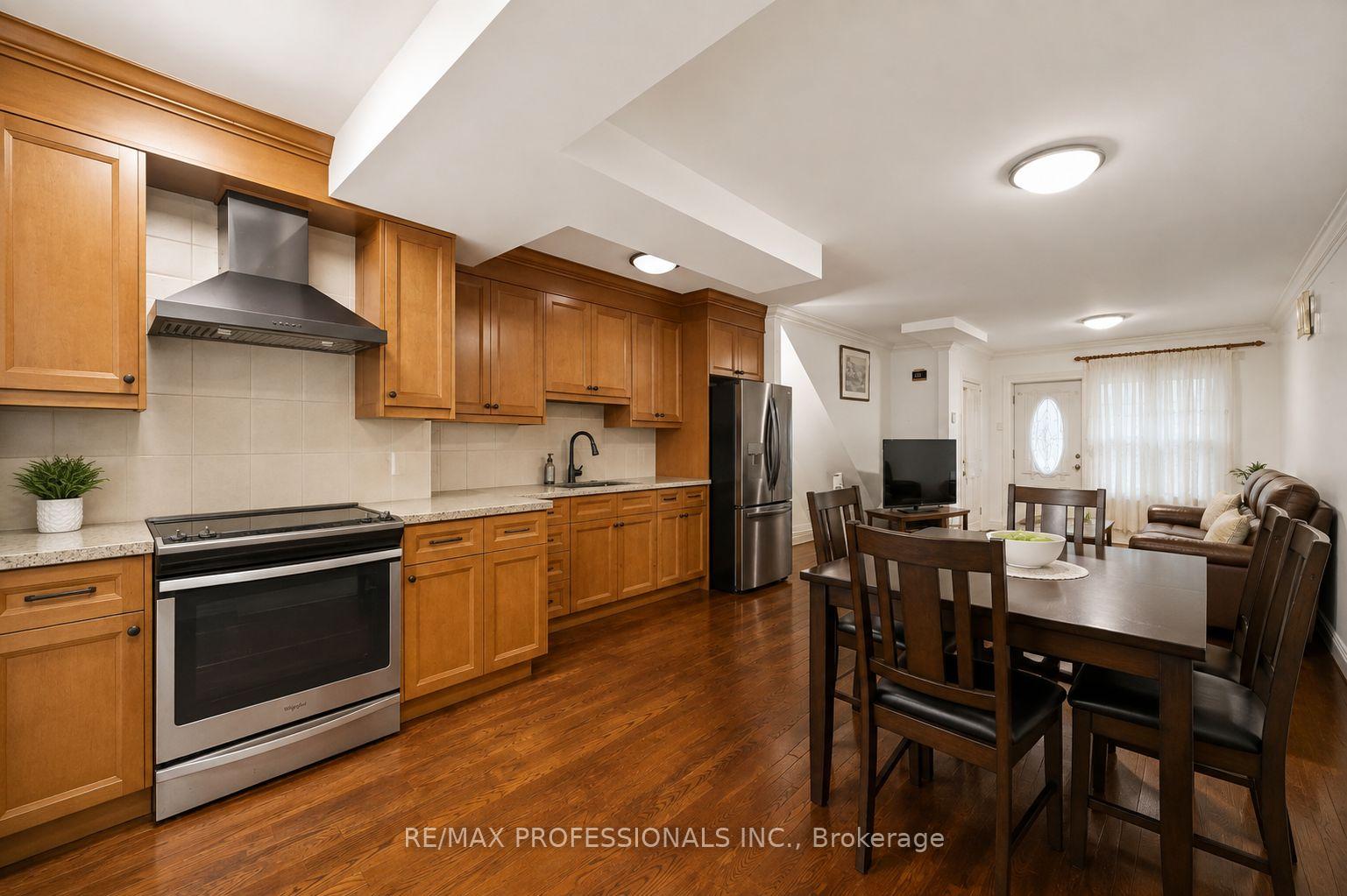 Photo 4 of 166 Caledonia Road, Toronto, Corso Italia-Davenport — HOMEH