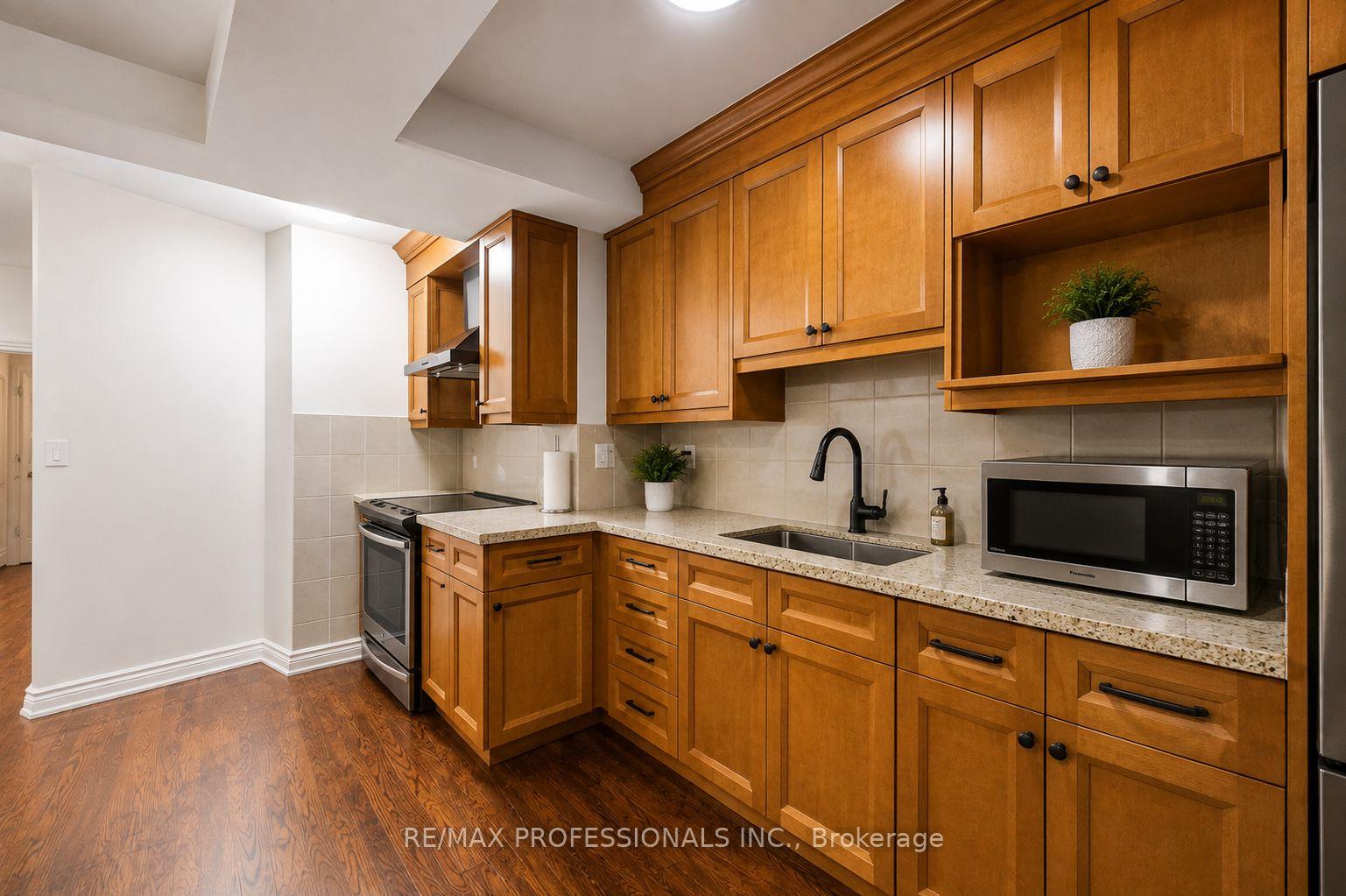 Photo 5 of 166 Caledonia Road, Toronto, Corso Italia-Davenport — HOMEH
