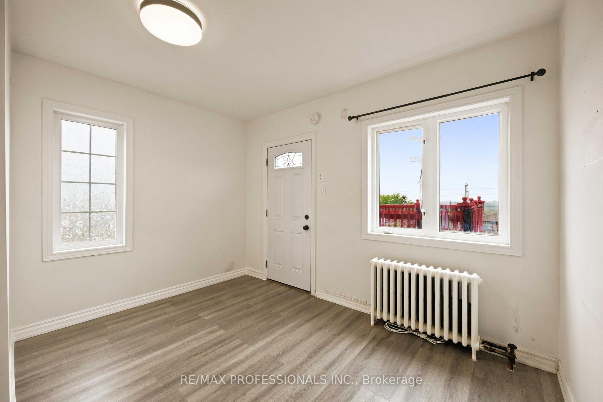 Photo 18 of 166 Caledonia Road, Toronto, Corso Italia-Davenport — HOMEH