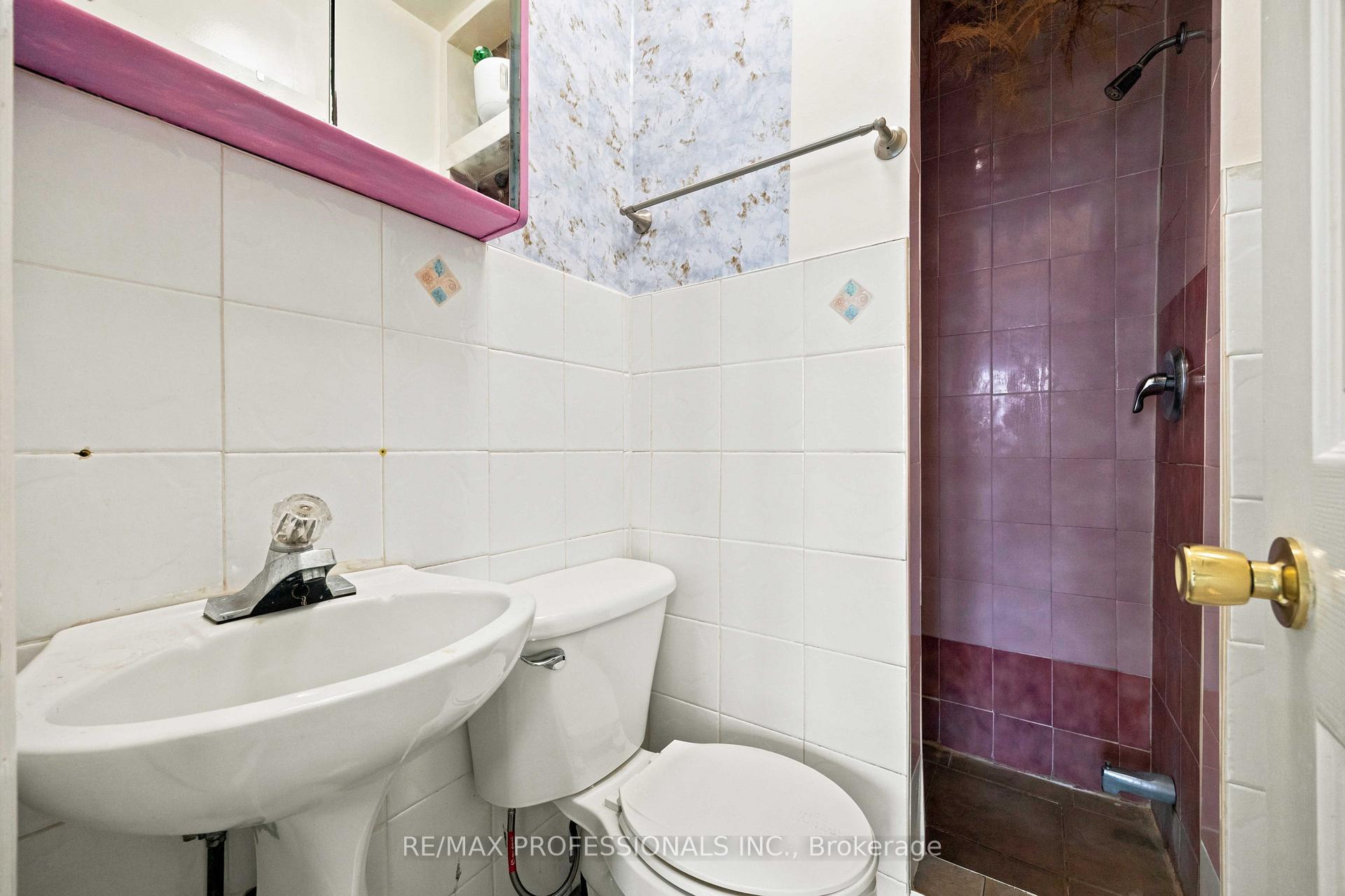 Photo 21 of 166 Caledonia Road, Toronto, Corso Italia-Davenport — HOMEH