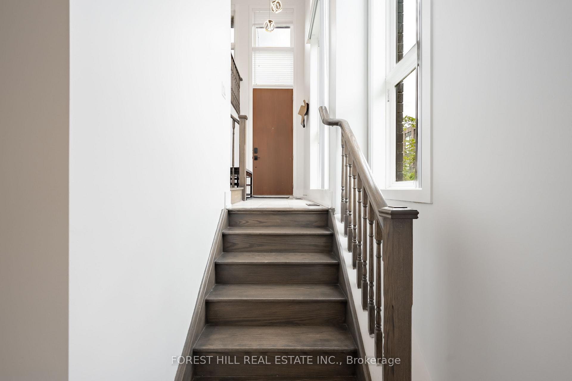 Photo 61 of 9 Sable Road, Vaughan, Patterson — HOMEH