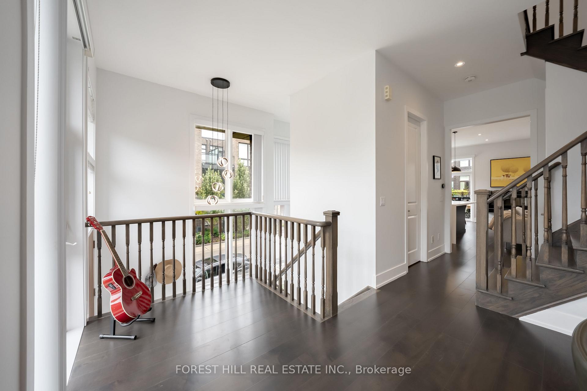 Photo 13 of 9 Sable Road, Vaughan, Patterson — HOMEH