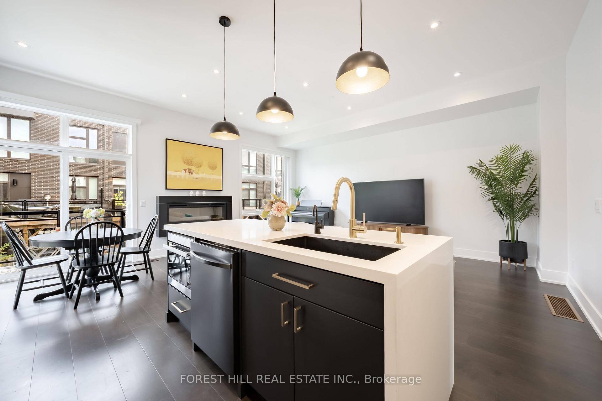Photo 31 of 9 Sable Road, Vaughan, Patterson — HOMEH