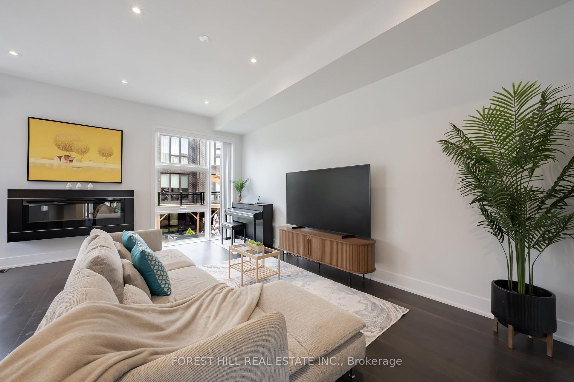 Photo 45 of 9 Sable Road, Vaughan, Patterson — HOMEH